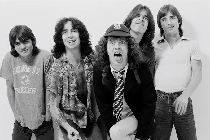 AcDc